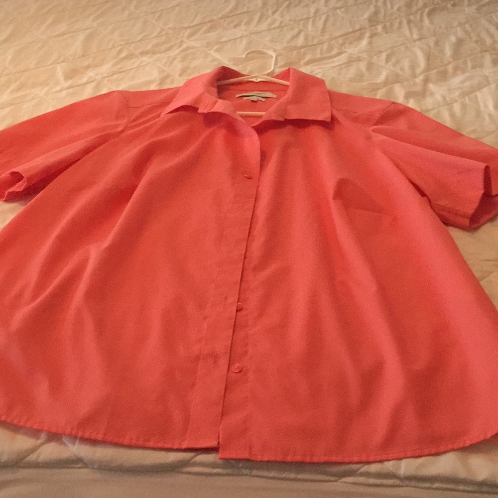 Foxcroft ladies shirt.
